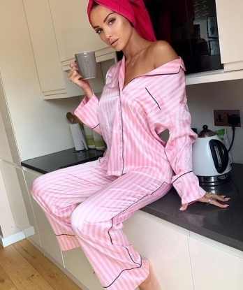 Анкета проститутки Ульяна - город Кадников, 23 года, №12645